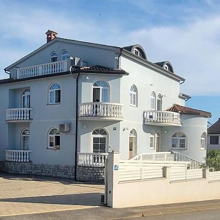 Apartment Fabic Пореч Экстерьер фото